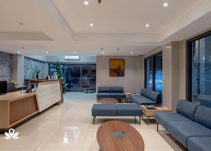 Hotel near College: Hotel Inigo