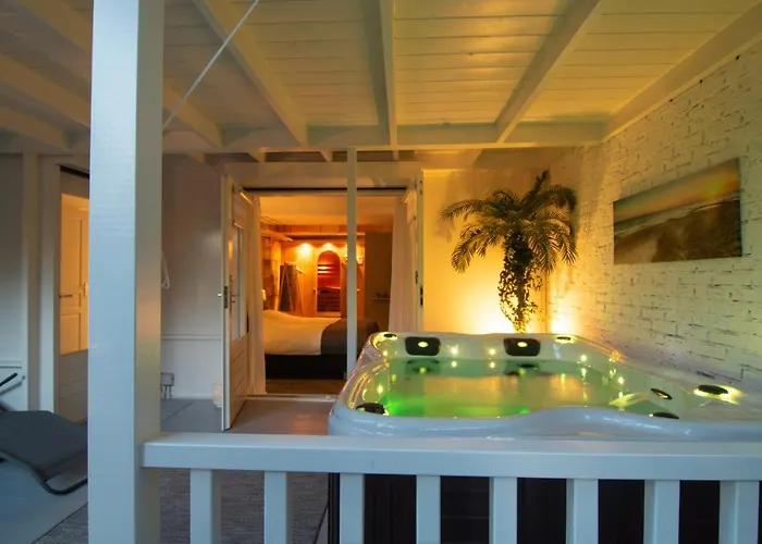 Strandhotel: B&B Bed & Sauna