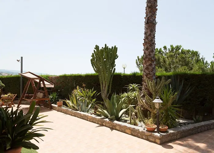 Hotel Con Piscina Villa Meridiana