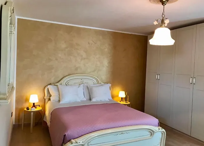 B&B Red Village