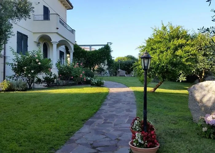  Villa Luce B&B