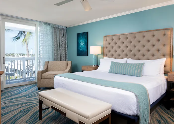 Resort: Opal Key Resort & Marina