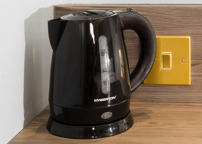 Central hotel: Eden Plaza