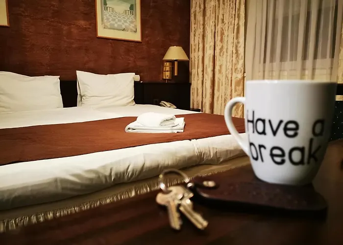 Cheap hotel: Garni Hotel Oasis