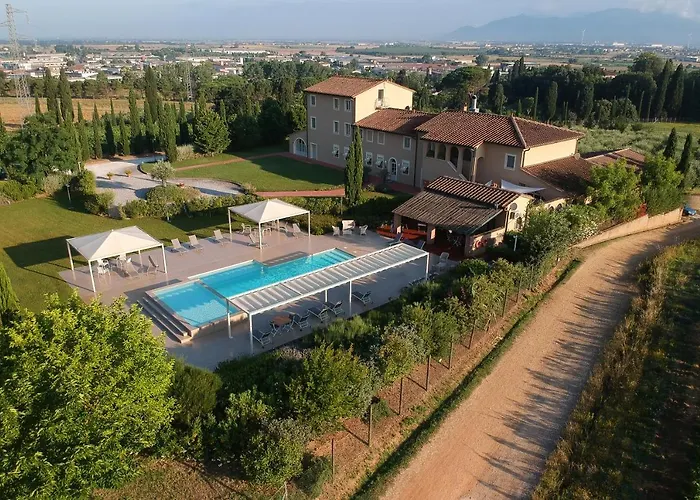 Hotel di lusso: Resort Casale Le Torri