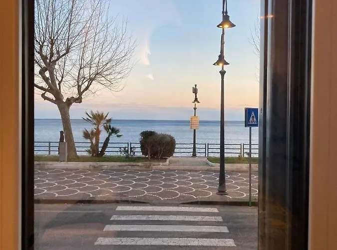 Finestra Sul Mare