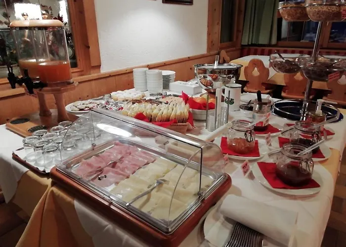 Rifugio Capanna Passo Valles