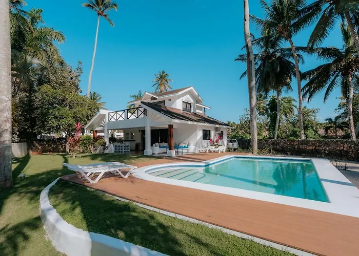 Hotel Playa Las Ballenas