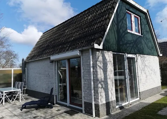Huisje Aan De Kust