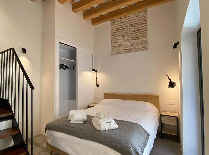 Hotel cerca del colegio: Oma Cadiz Apartments