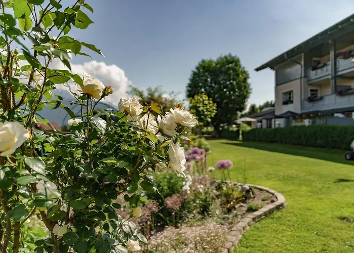 Gästehaus: Cafe Pension Kitzer