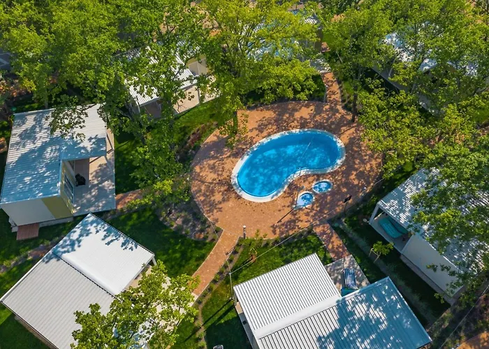 Ping Pong Hotel: Camping Ulika Mobile Homes - Naturist
