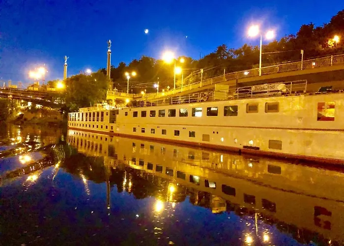 Florentina Boat