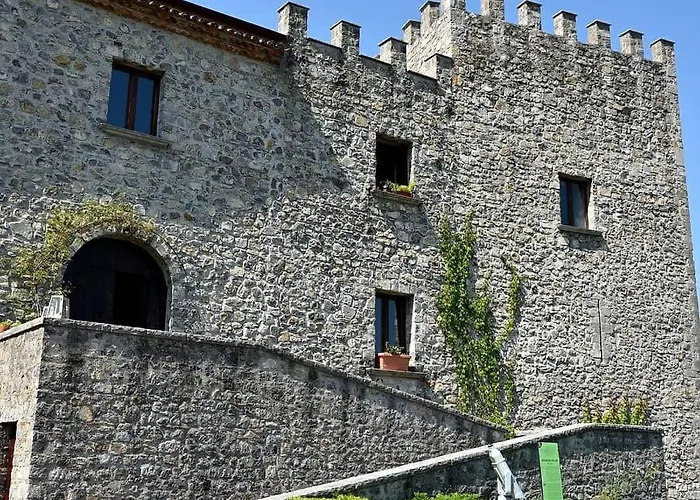 Il Castello Dei Principi Sanseverino