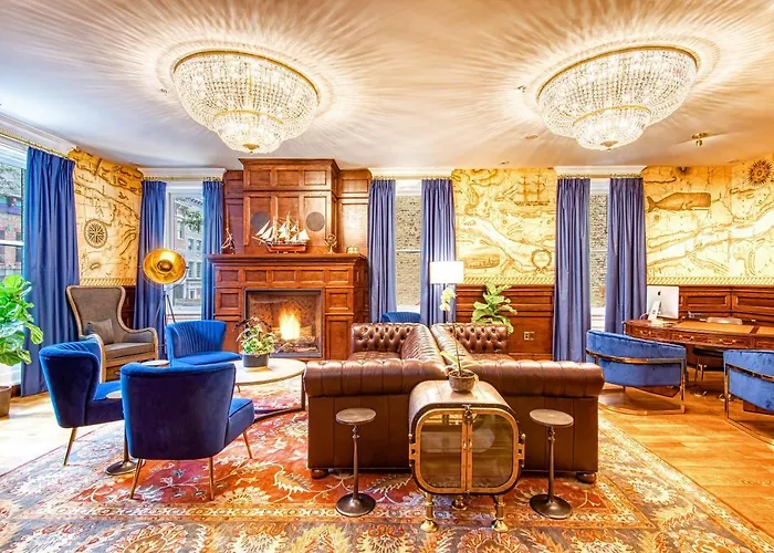 Family Hotel: The Hudson Whaler