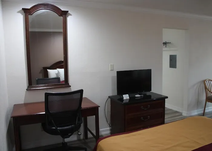 Luxury hotel only: Value Inn & Suites