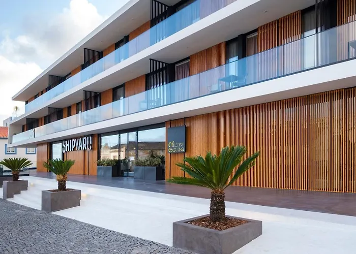 Resort: The Shipyard - Angra