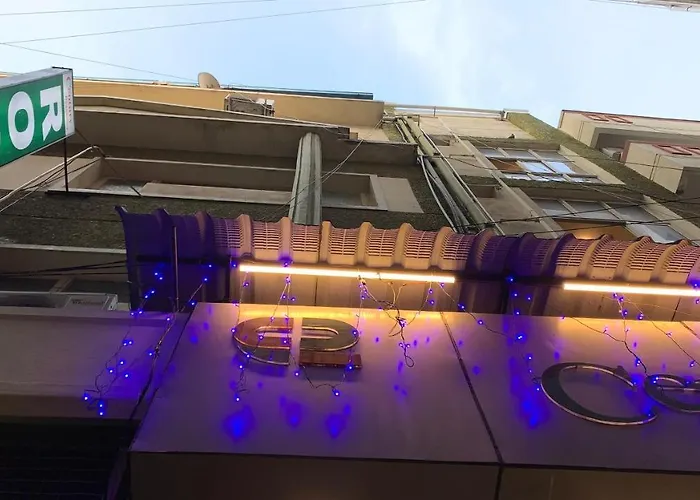 Half Moon Palace