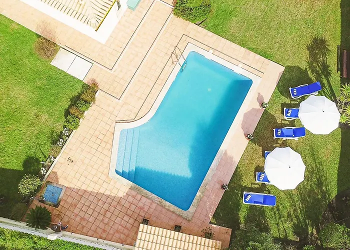 Villa Alegre
