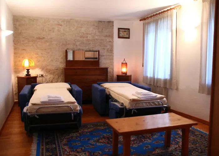 Locanda Aurora B&B