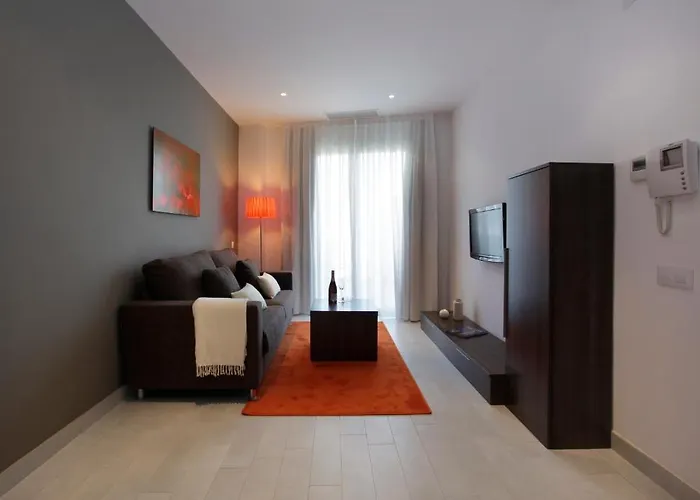 Hotel cerca del colegio: Fisa Rentals Les Corts Apartments