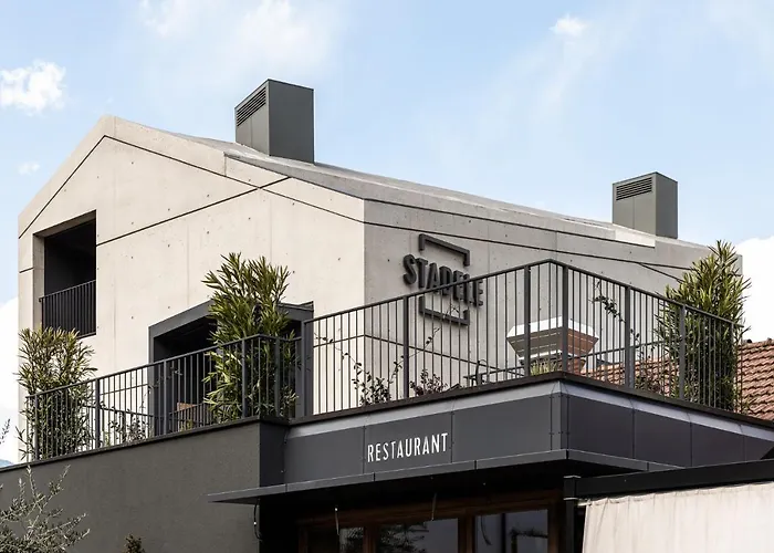 Resort: Stadele