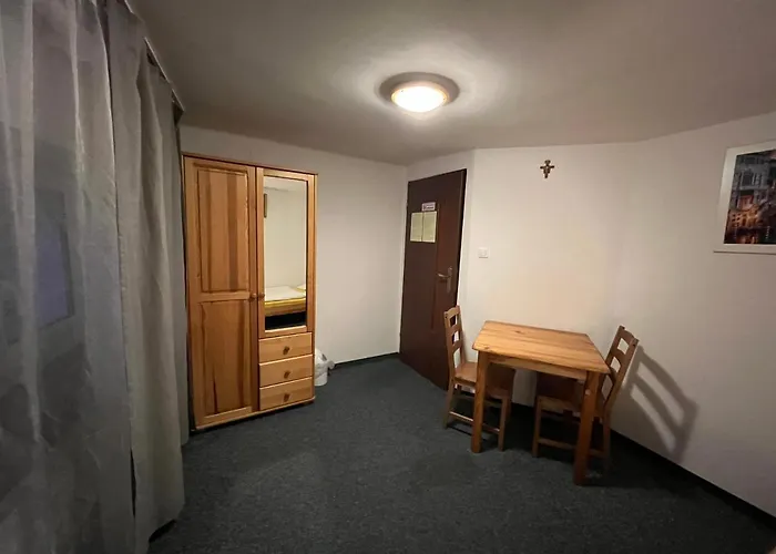 Dom Franciszkanski San Antonio