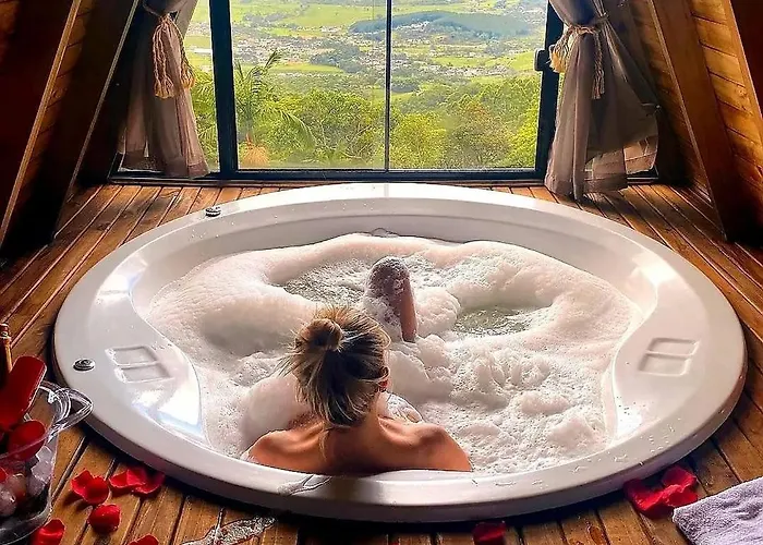 Amore Cabana