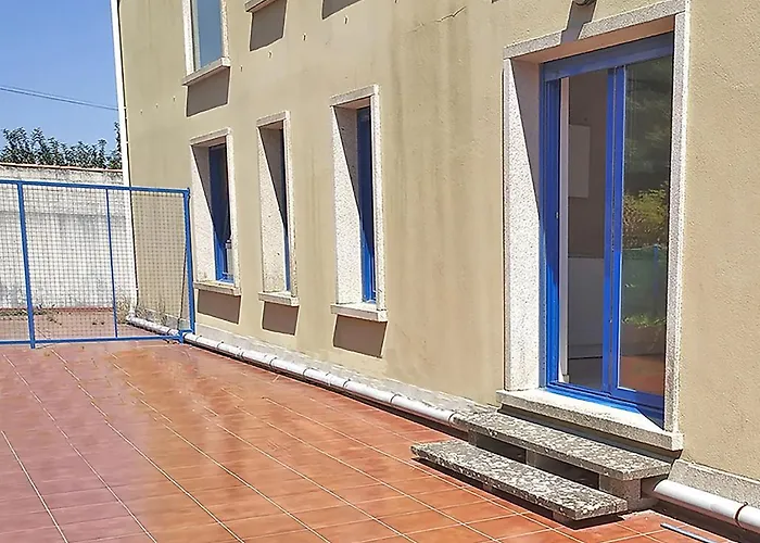 Apartamentos Aguino Ribeira 3000