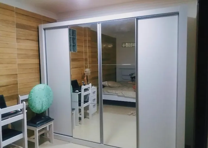 Casa Inteira aconchegante com garagem Próximo ao Aeroporto