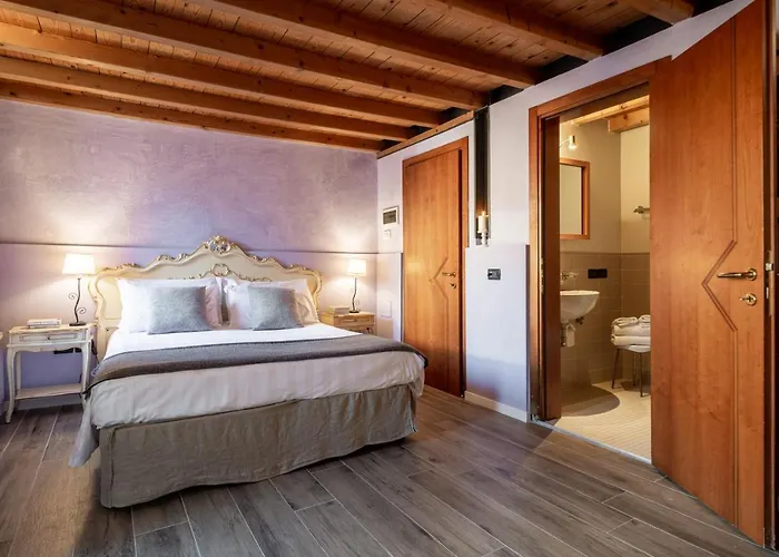 V Nice Rooms