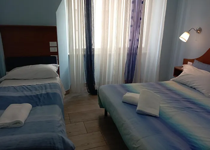 Hotel: New Paradise