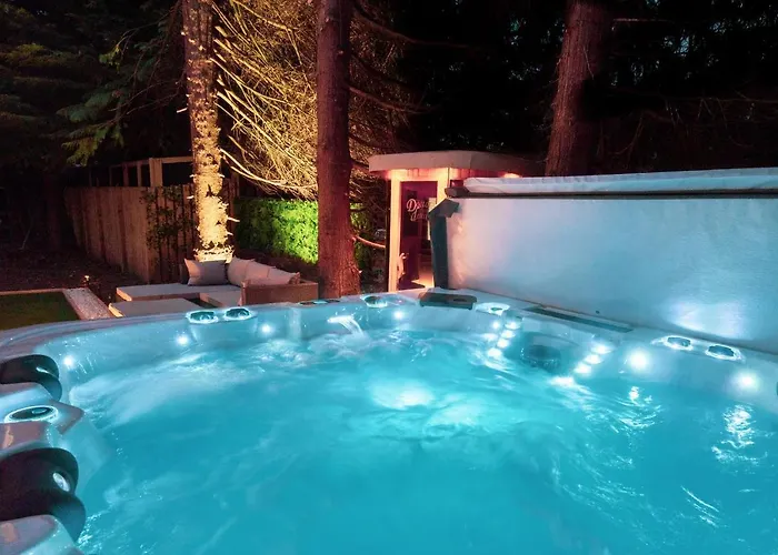 Bungalow rentals Pink Spa Nest