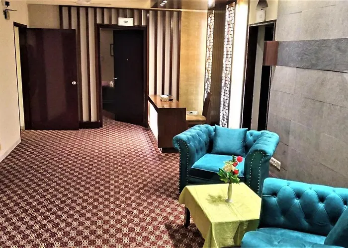Center Point Apartment