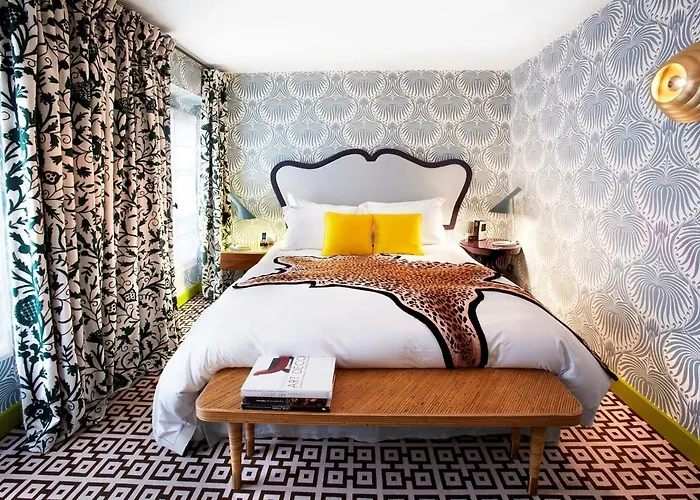 In Luxury hotels Thoumieux