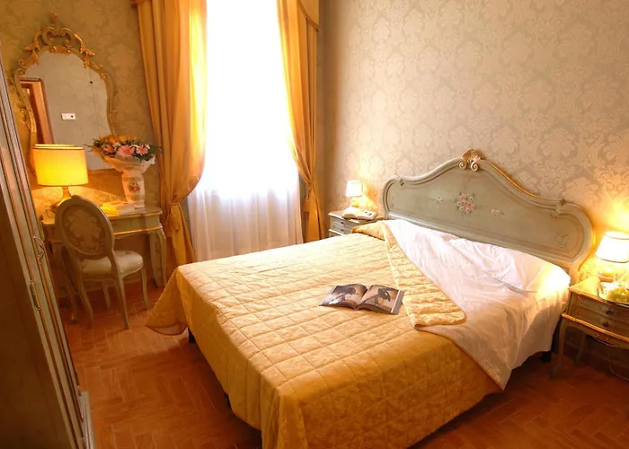 Hotel Canal & Walter