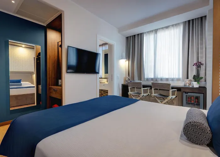 Boutique hotel only: Fly Deco Hotel