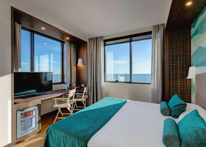 Boutique hotel only: Fly Deco Hotel