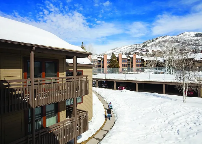 Hotel with pool: The Lodge At Steamboat