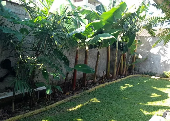 Casa de hóspedes: Pousada Max House vida simples de Sfs sc