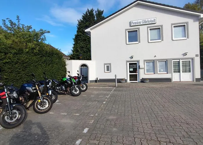 3-Sterne-Hotel: Pension Glückstadt