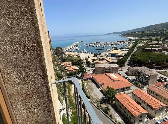 La Rupe s Tropea