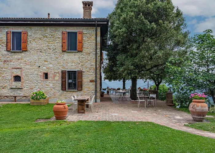 Fattorie Di Montechiaro