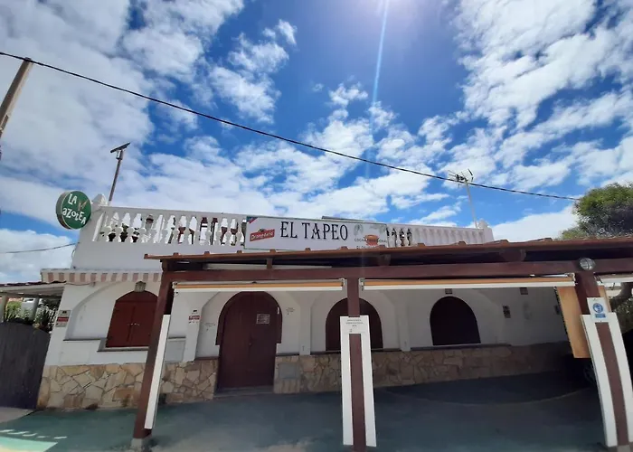 Hotel cerca del colegio: Apartamentos Mayte