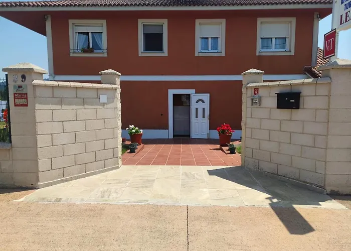 Hotel cerca del colegio: Apartamentos Turisticos Lemos