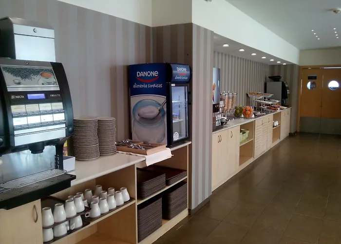 B&B Hotel Madrid Aeropuerto T1 T2 T3