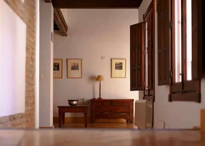 Casa Del Capitel Nazari