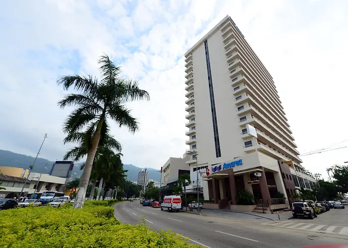 Hotels with pool Amarea Acapulco