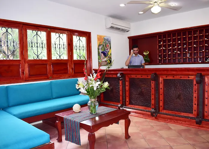 Cheap hotel: Hotel Casa Iguana Mismaloya