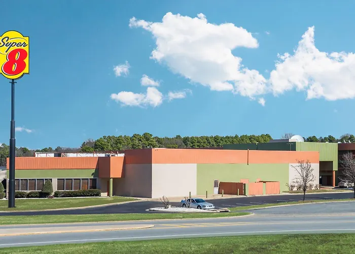 Super 8 By Wyndham /Otter Creek
